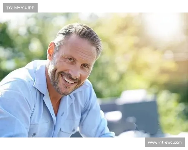 本・阿斯克伦批评阿斯皮纳尔眼部受伤抱怨-矫情掉价-